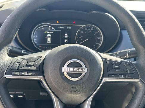 New 2025 Nissan Versa SV image 18