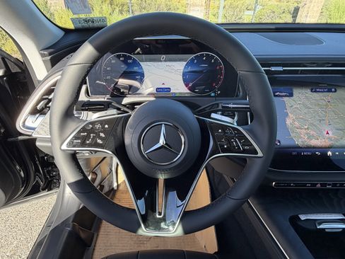 New 2026 Mercedes-Benz E 350 4MATIC Sedan image 21