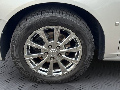 Used 2009 Buick Lucerne CXL image 27