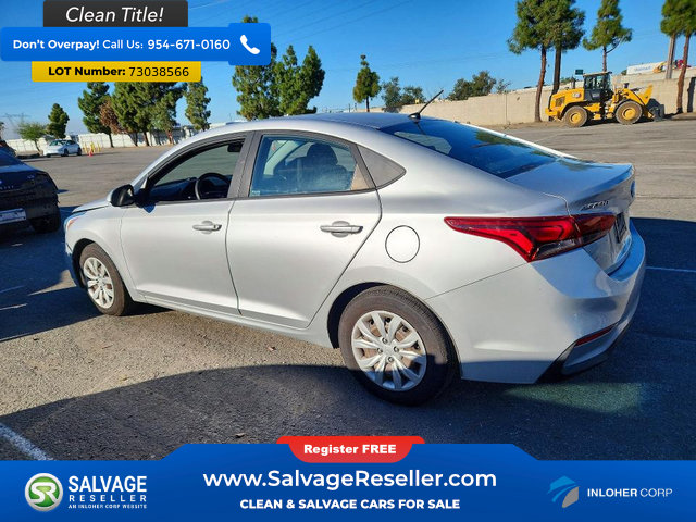 Used 2018 Hyundai Accent SE FWD image 3