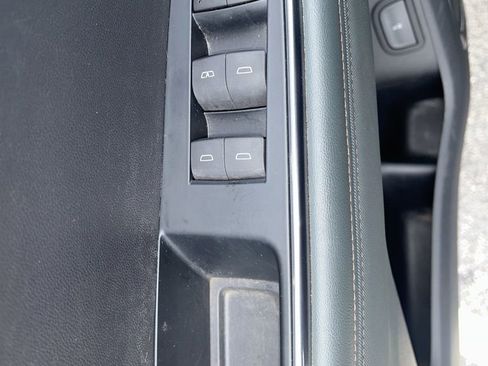 Used 2024 GMC Acadia AT4 w/ Luxury Package image 22