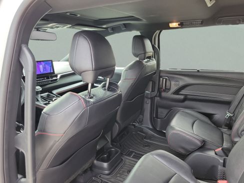 Certified 2025 Toyota Sienna XSE w/ XSE Plus Package AWD/4WD image 23