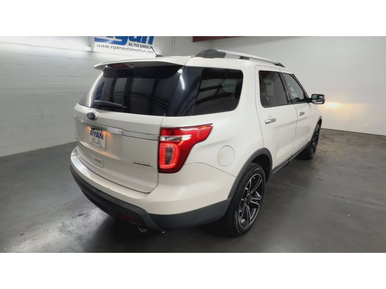 Used 2015 Ford Explorer Limited FWD image 8