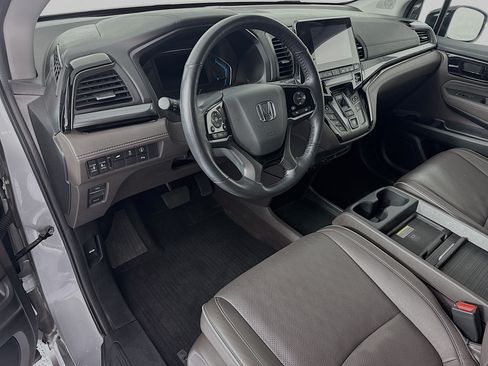 Certified 2024 Honda Odyssey Elite image 9