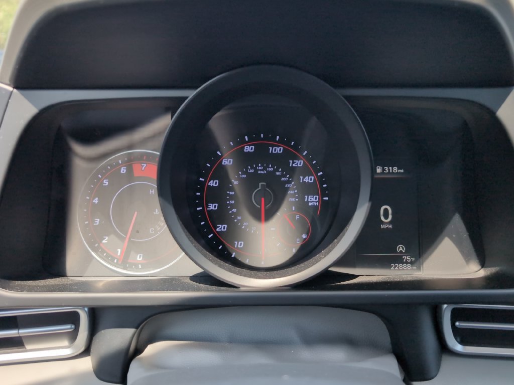 Used 2021 Hyundai Elantra SE FWD image 13