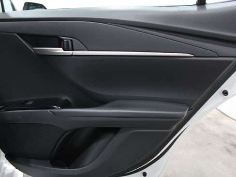 Used 2025 Toyota Camry SE FWD image 20