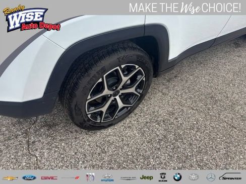 Used 2025 Jeep Compass Limited AWD/4WD image 25