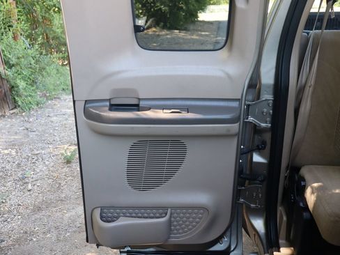 Used 2002 Ford F250 XL AWD/4WD image 26