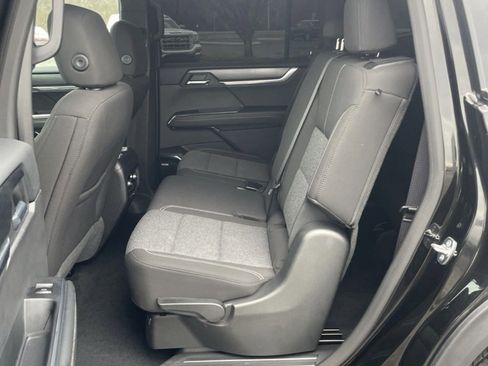 Used 2025 GMC Acadia Elevation image 14