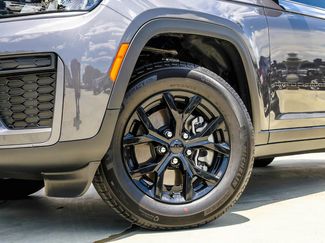 Used 2026 Jeep Grand Cherokee L 2WD video 2