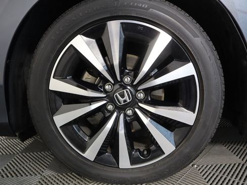 Certified 2023 Honda Civic EX image 33