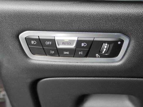 Certified 2022 BMW X7 xDrive40i w/ Premium Package image 16