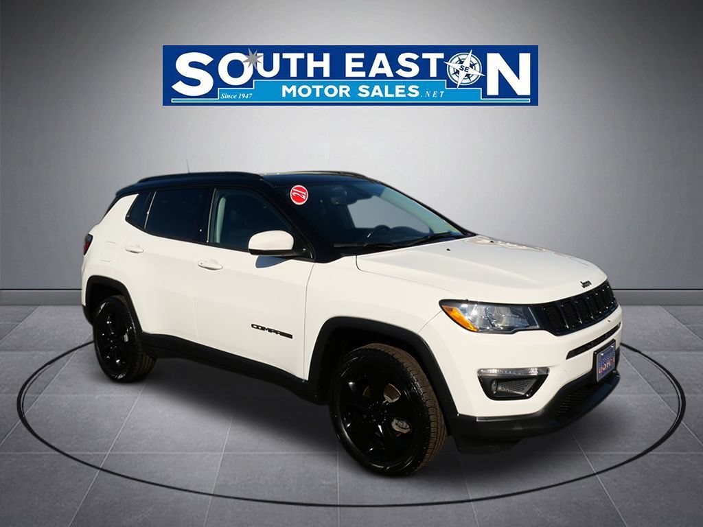 Used 2021 Jeep Compass Latitude w/ Sun and Sound Group AWD/4WD image 2