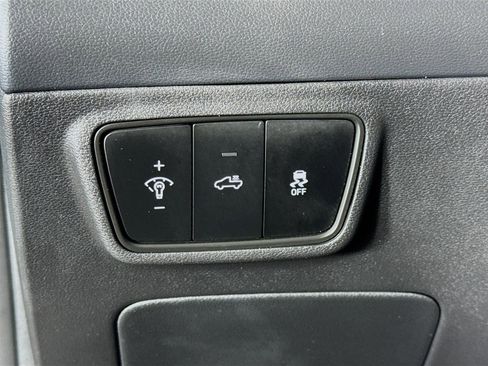 Certified 2024 Hyundai Santa Cruz Limited image 10