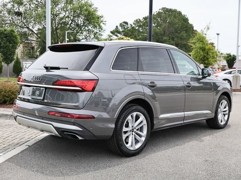 Certified 2025 Audi Q7 2.0T Premium w/ Convenience Package AWD/4WD image 7