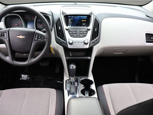 Used 2017 Chevrolet Equinox LS FWD image 13