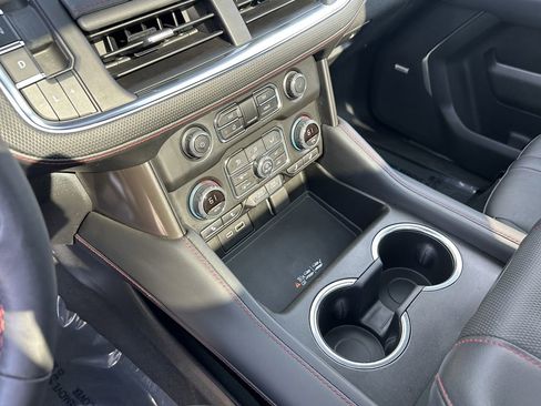 Used 2022 Chevrolet Tahoe RST w/ Luxury Package image 34