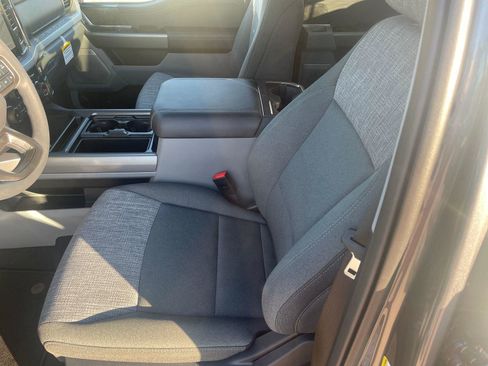 New 2026 Ford F250 XLT w/ XLT Premium Package image 9