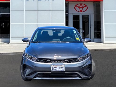 New 2023 Kia Forte LXS FWD image 2