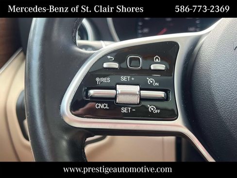 Used 2021 Mercedes-Benz GLC 300 4MATIC image 27