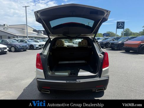 Used 2017 Cadillac XT5 Luxury w/ Driver Awareness Package AWD/4WD image 23