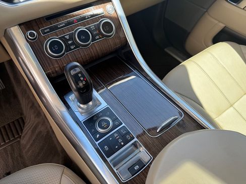 Used 2014 Land Rover Range Rover Sport Supercharged AWD/4WD image 19