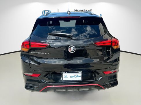 Used 2021 Buick Encore GX Preferred w/ Sport Touring Package FWD image 5