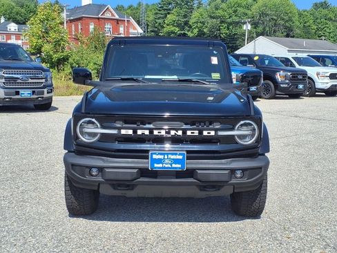 Used 2022 Ford Bronco Outer Banks image 2