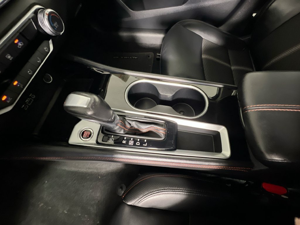 Used 2024 Nissan Altima 2.5 SR FWD image 24