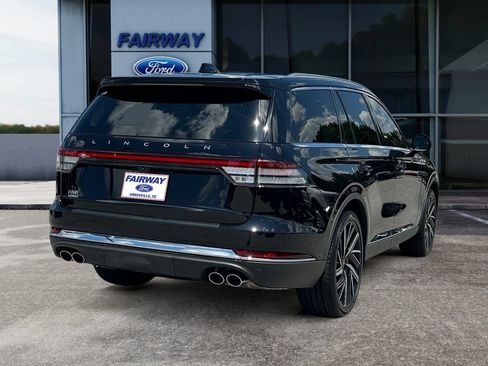 Used 2025 Lincoln Aviator Reserve w/ Equipment Group 201A AWD/4WD image 7