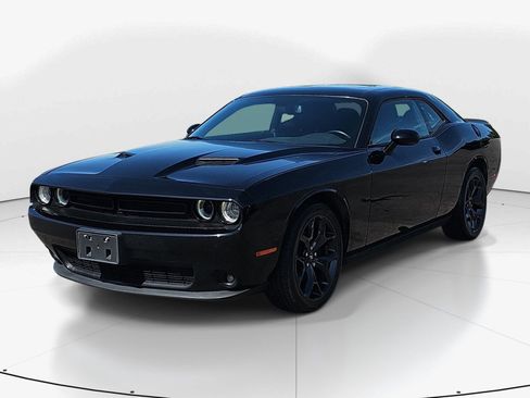 Used 2020 Dodge Challenger SXT w/ Blacktop Package RWD image 8