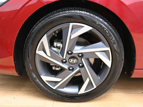 Used 2025 Hyundai Elantra Sport FWD image 10