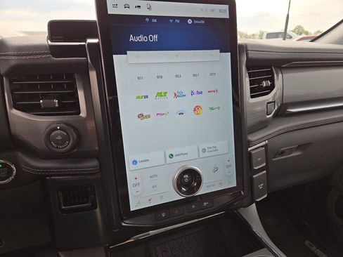 Used 2025 Ford F150 Lightning Flash AWD/4WD image 24