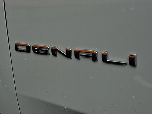 Used 2026 GMC Yukon Denali w/ Sun & Power Step Package AWD/4WD image 33