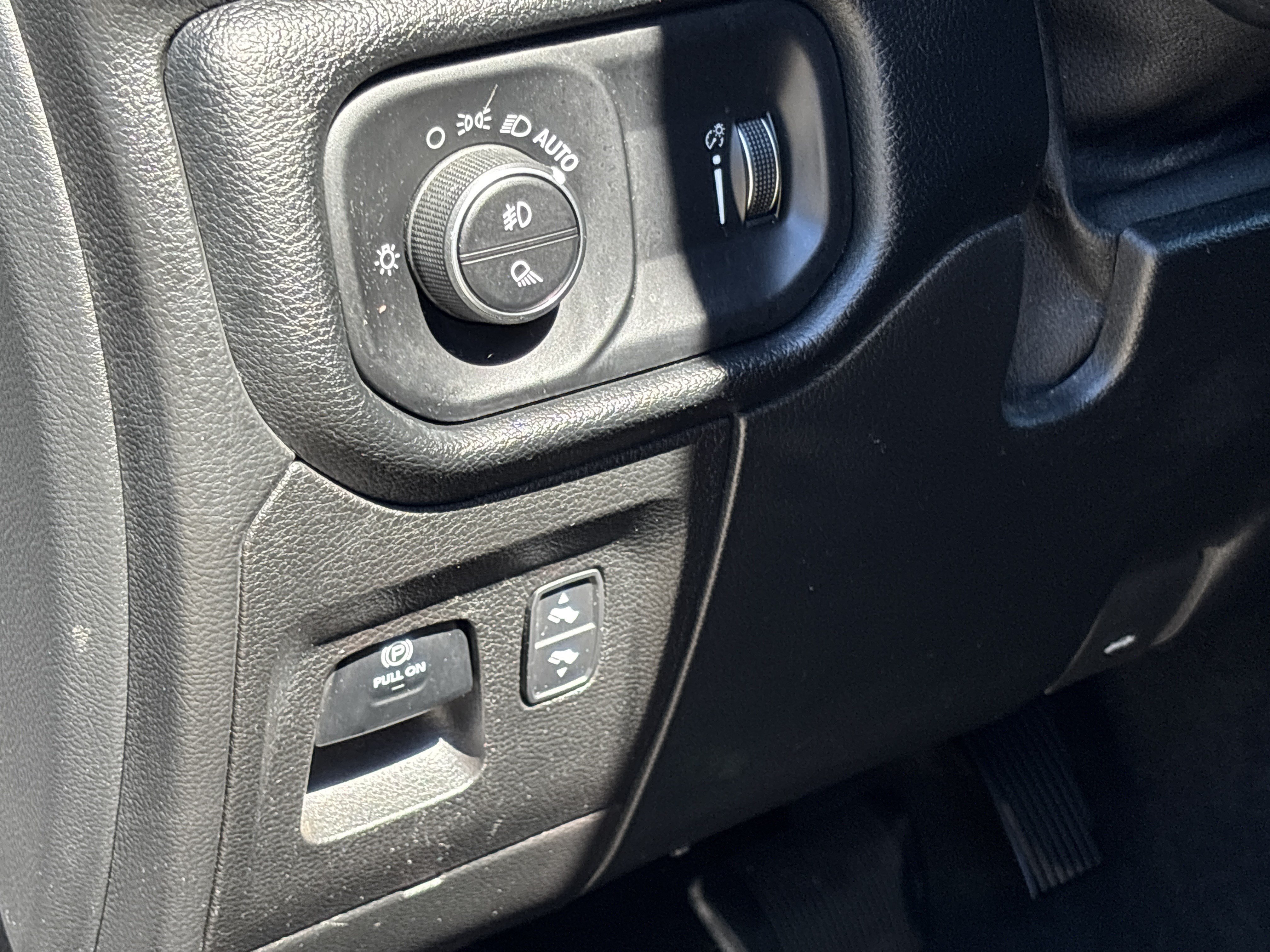 Used 2020 RAM 1500 Rebel w/ Rebel Level 2 Equipment Group AWD/4WD image 16