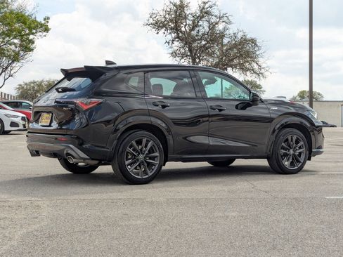 Used 2025 Acura ADX A-Spec image 4