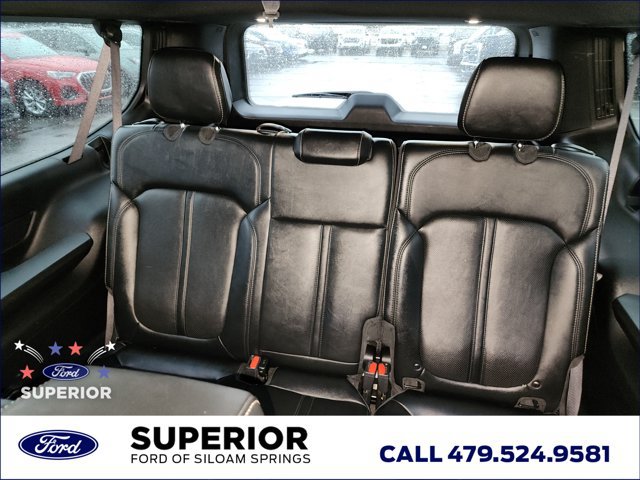 Used 2024 Jeep Wagoneer L Series II RWD image 12
