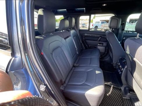 Used 2023 Land Rover Defender 110 X AWD/4WD image 29