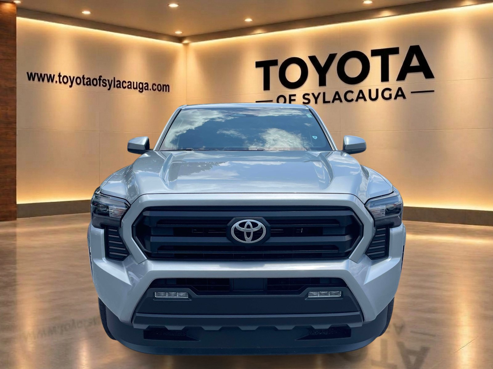 Used 2025 Toyota Tacoma SR5 AWD/4WD image 6