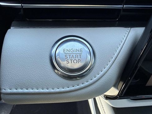 New 2026 Lincoln Nautilus Premier image 28