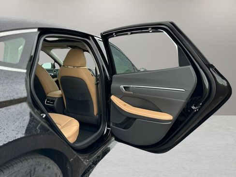 New 2025 Hyundai Sonata Limited image 23