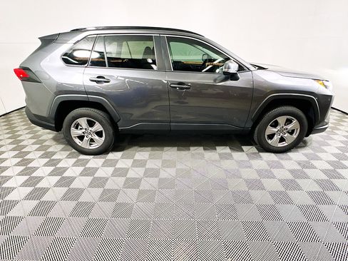 Used 2023 Toyota RAV4 XLE w/ Convenience Package FWD image 2