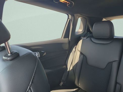 New 2026 Jeep Compass Latitude AWD/4WD image 12