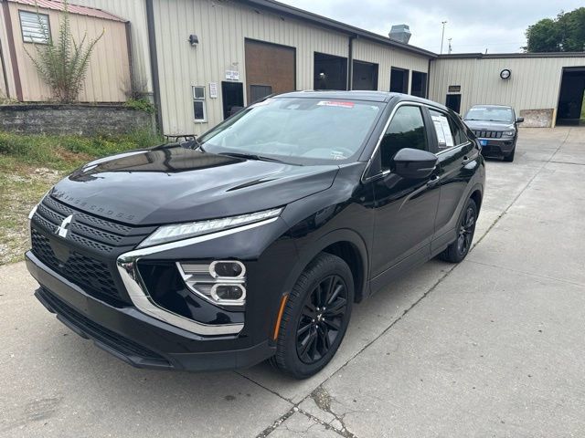 Used 2024 Mitsubishi Eclipse Cross AWD image 3
