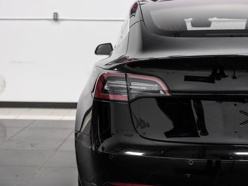 Used 2018 Tesla Model 3 Long Range image 52