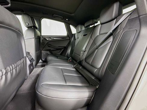 New 2026 Porsche Macan image 24