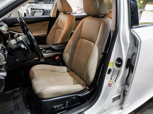 Used 2018 Lexus IS 300 w/ Comfort Package image 4