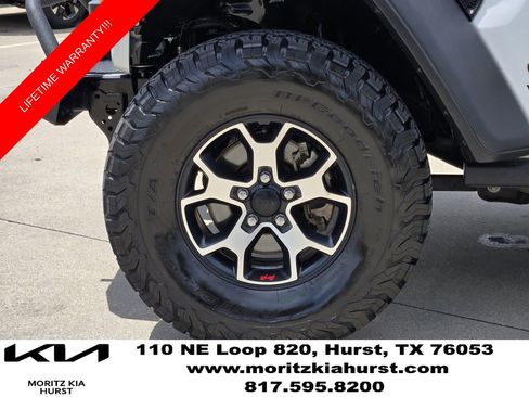 Used 2022 Jeep Wrangler Unlimited Rubicon AWD/4WD image 17