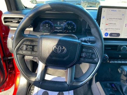 Used 2024 Toyota Tacoma TRD Sport image 18