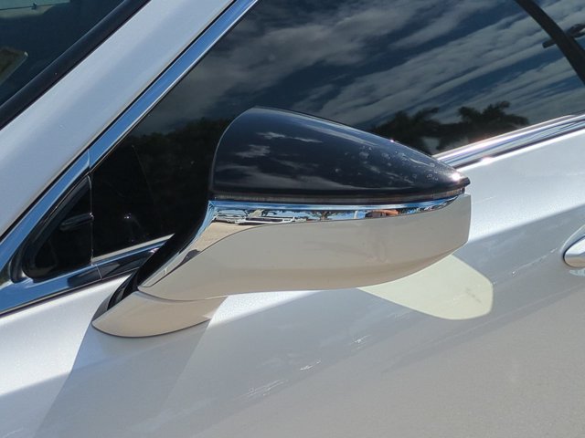 Used 2025 Lexus ES 350 w/ Premium Package FWD image 12